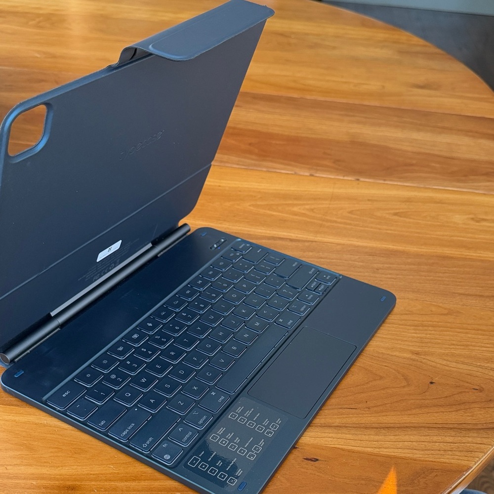 Typecase Edge Keyboard Case - Picture 8 of 9